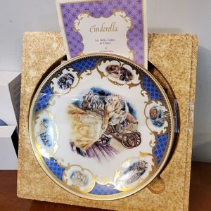 Vintage Cinderella fables on prcelaine plate 1983